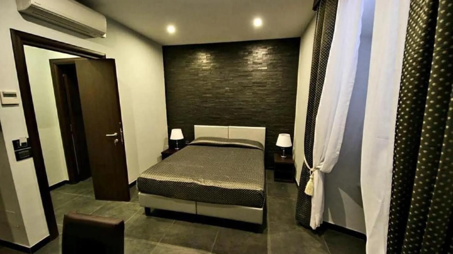 Pensión Hotel Roma Castle Termini